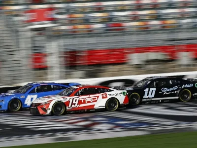 Кто лидер в NASCAR: анализ формы топ-пилотов сезона